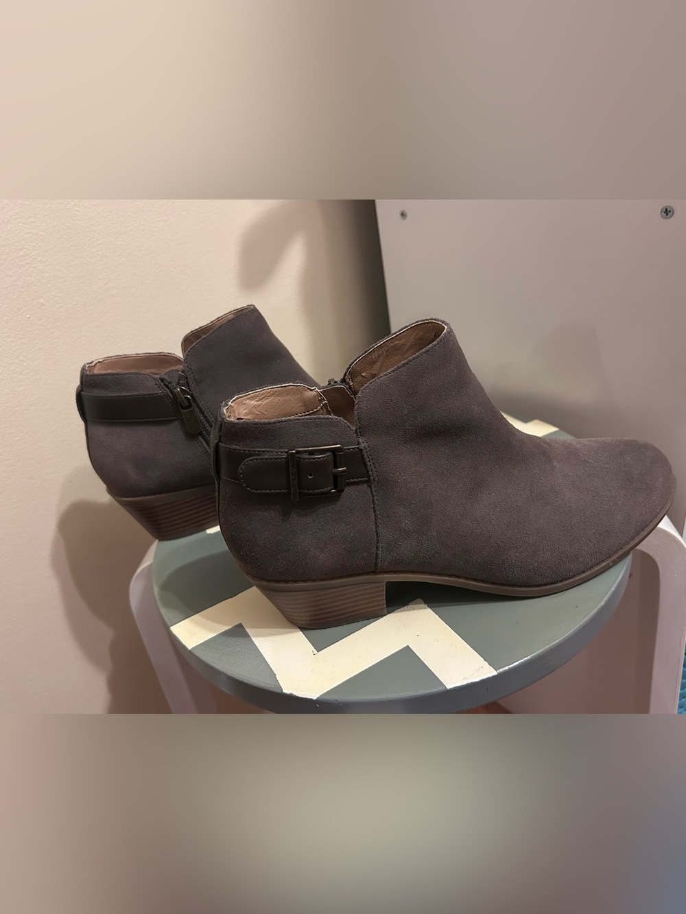 Vionic Millie Gray Suede Booties- Brown leather buckle strap. Size 8.5 Wide